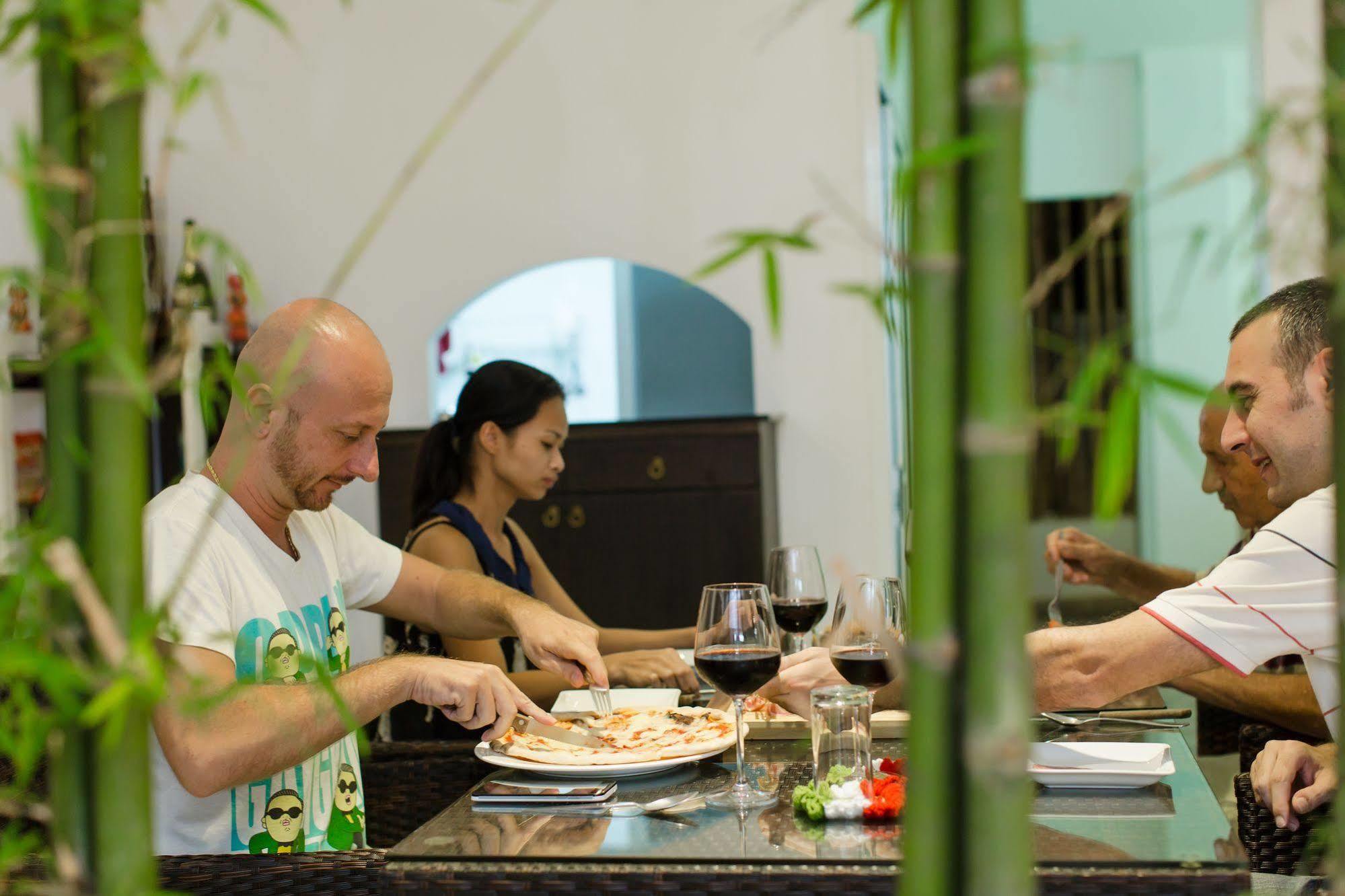 Khách sạn Sole